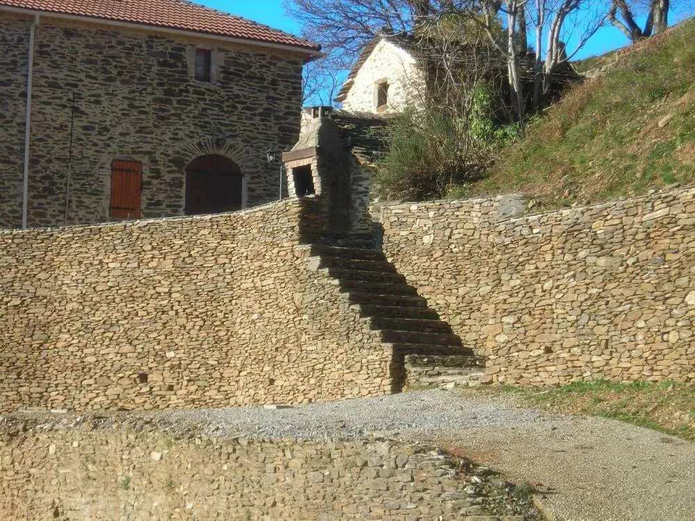 Aristide De Sousa BTP spécialiste des travaux de maconnerie, couverture et terrassement (15)webp