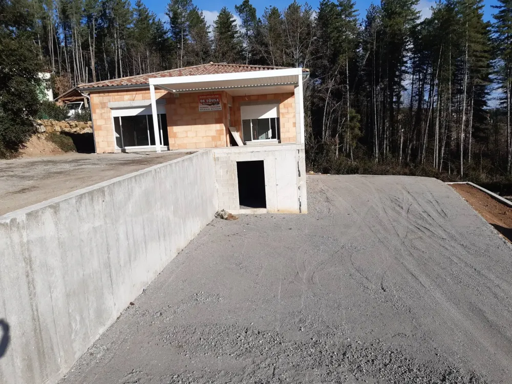 Aristide De Sousa BTP spécialiste des travaux de maconnerie, couverture et terrassement (22)webp